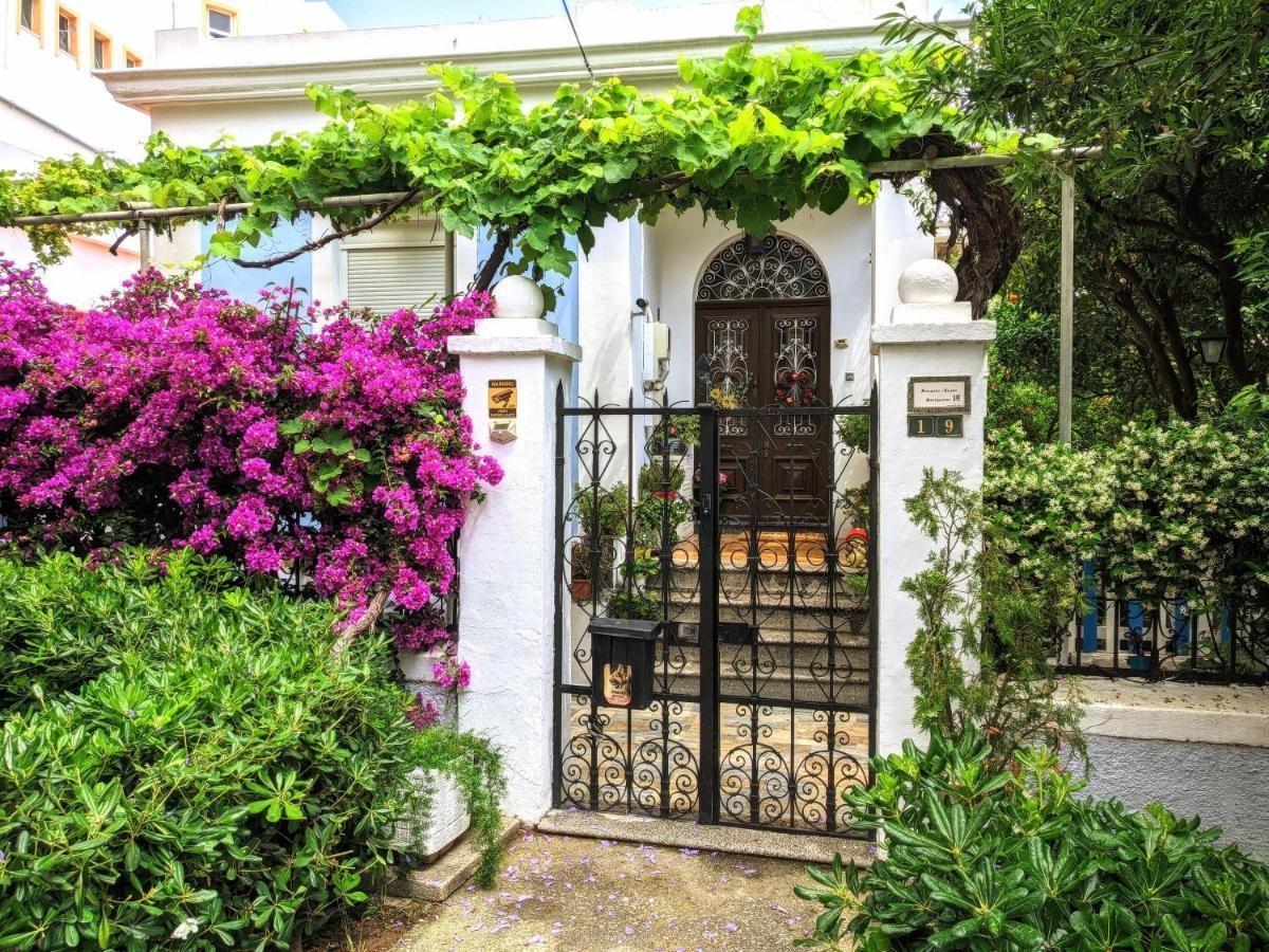 House With Garden In City Of Rhodes Rhodes City Exteriör bild